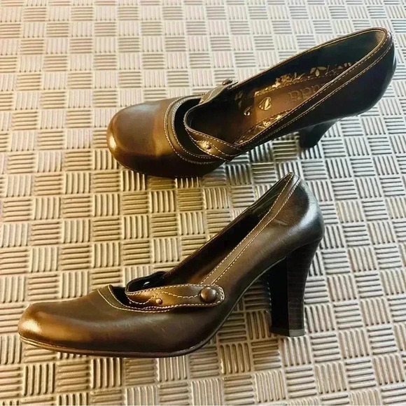 8.5 MUDD Dark Brown 3.5in Heels - Picture 9 of 13